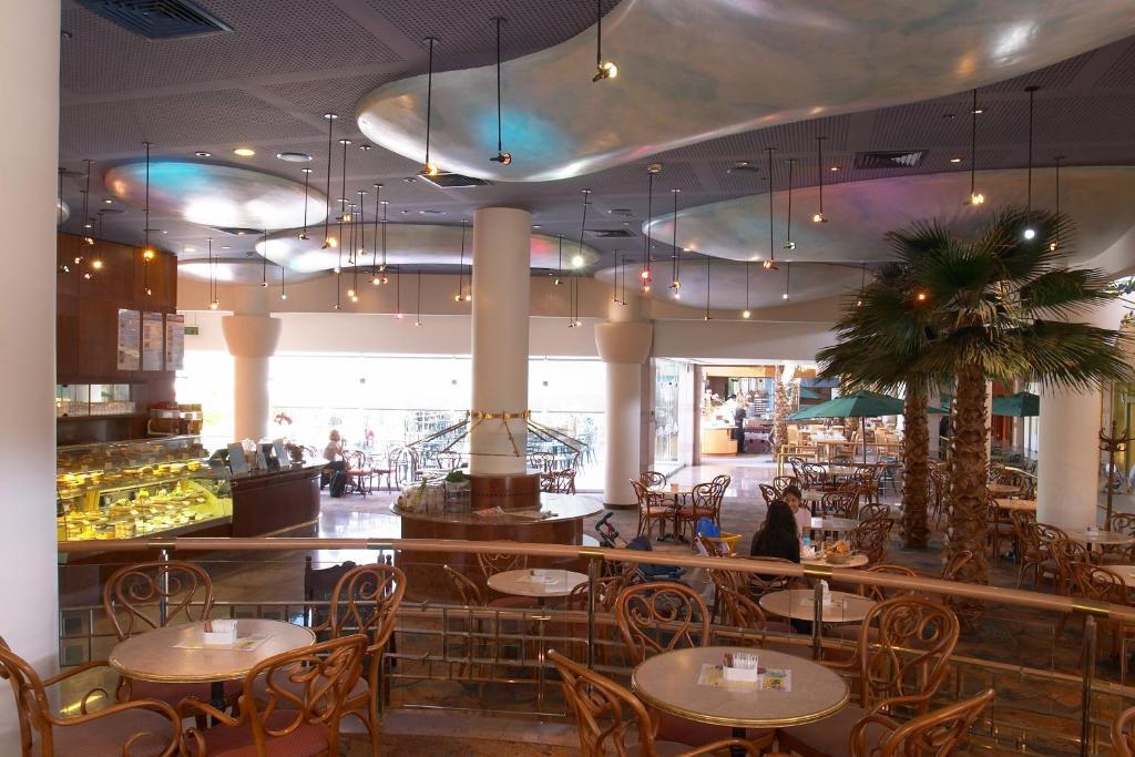 Royal Garden By Isrotel Collection Eilat Restaurant photo